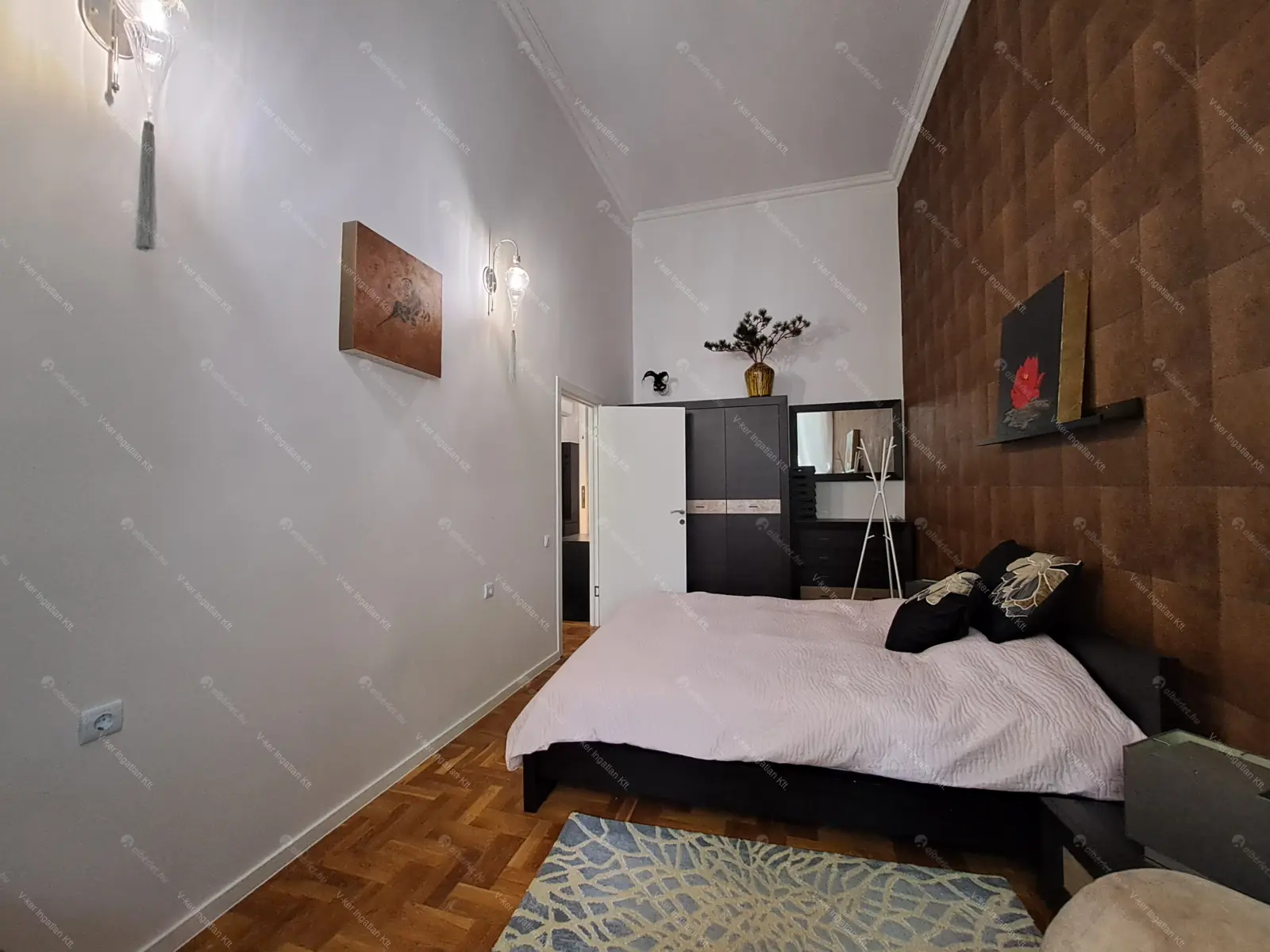 Kiadó albérlet 622000 Ft/hó áron: Budapest, IX. kerület  Kálvin tér. Mérete: 120 nm, 4 szobás | Alberlet.hu - 6706544