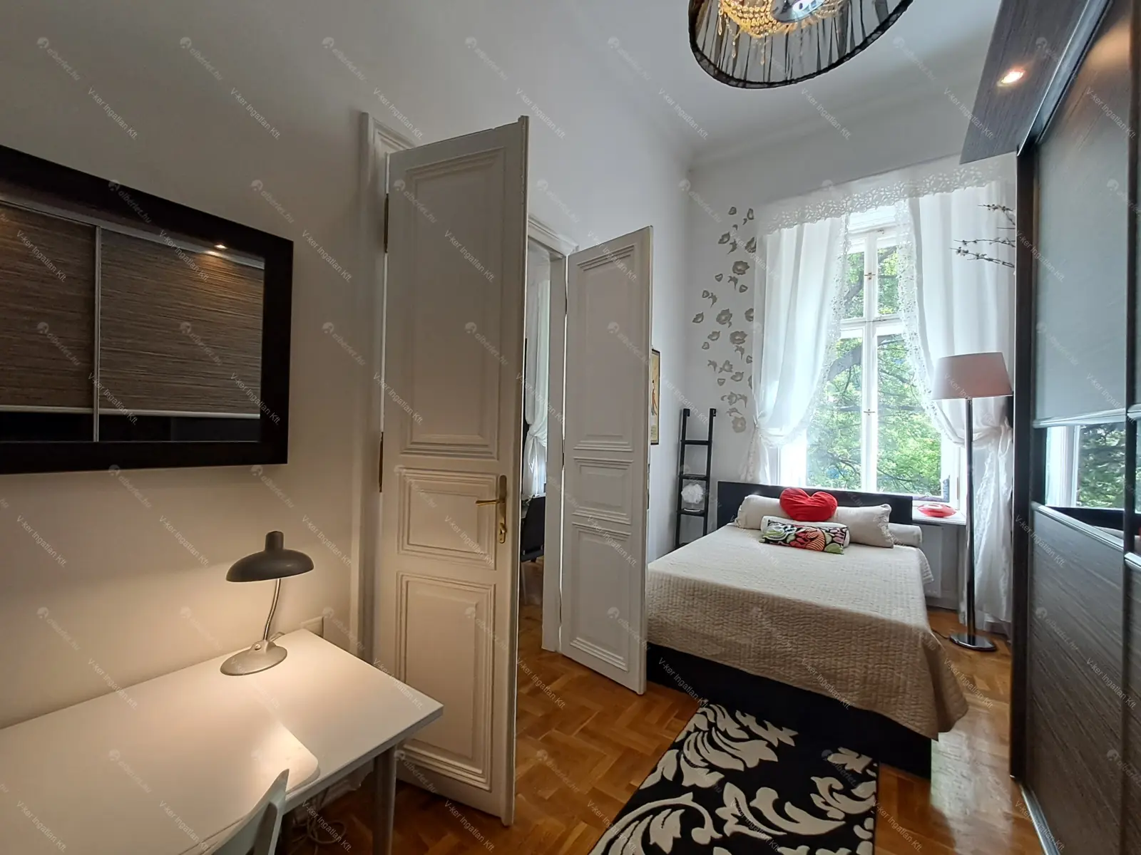 Kiadó albérlet 622000 Ft/hó áron: Budapest, IX. kerület  Kálvin tér. Mérete: 120 nm, 4 szobás | Alberlet.hu - 6706549