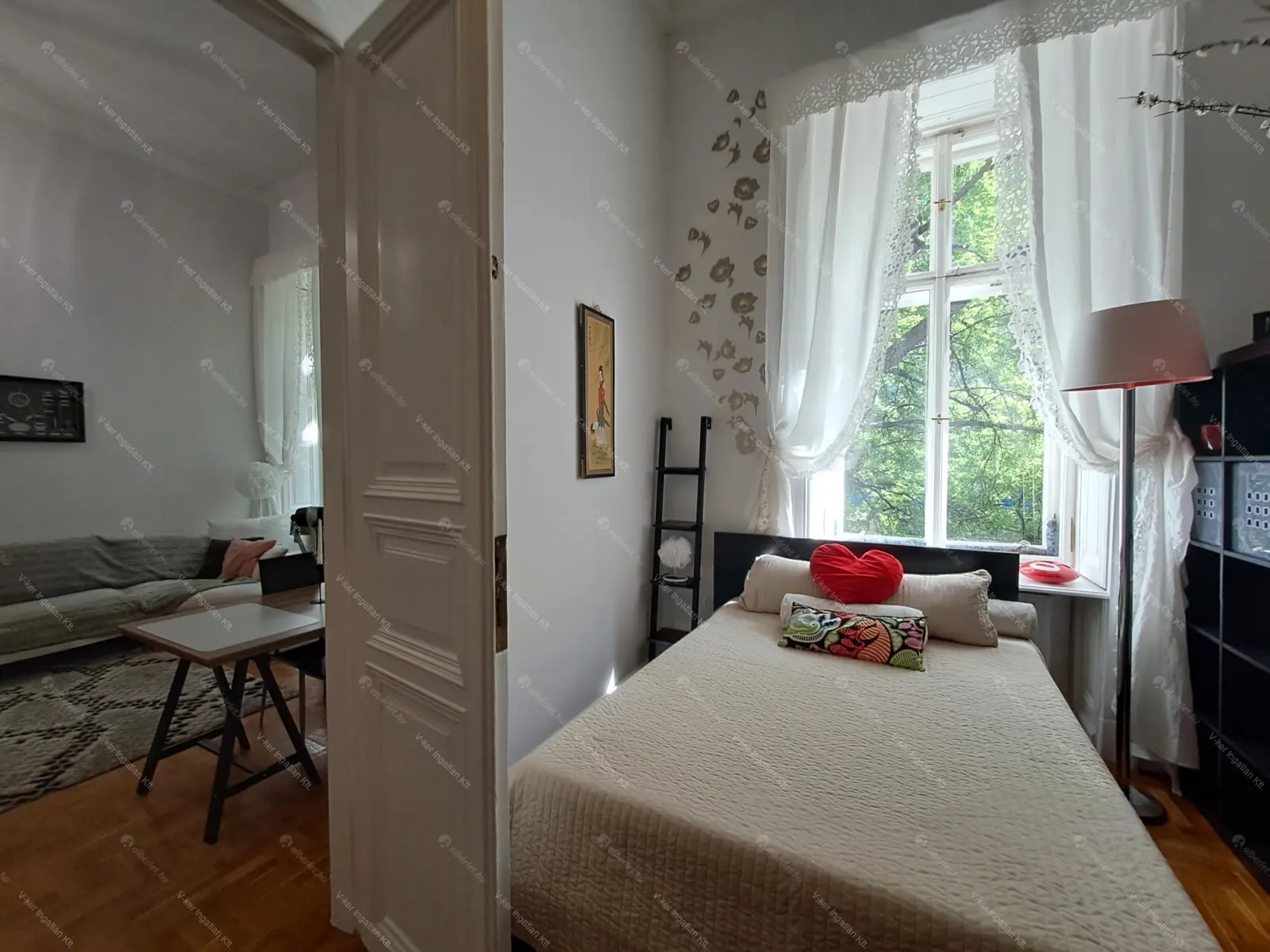 Kiadó albérlet 622000 Ft/hó áron: Budapest, IX. kerület  Kálvin tér. Mérete: 120 nm, 4 szobás | Alberlet.hu - 6706550