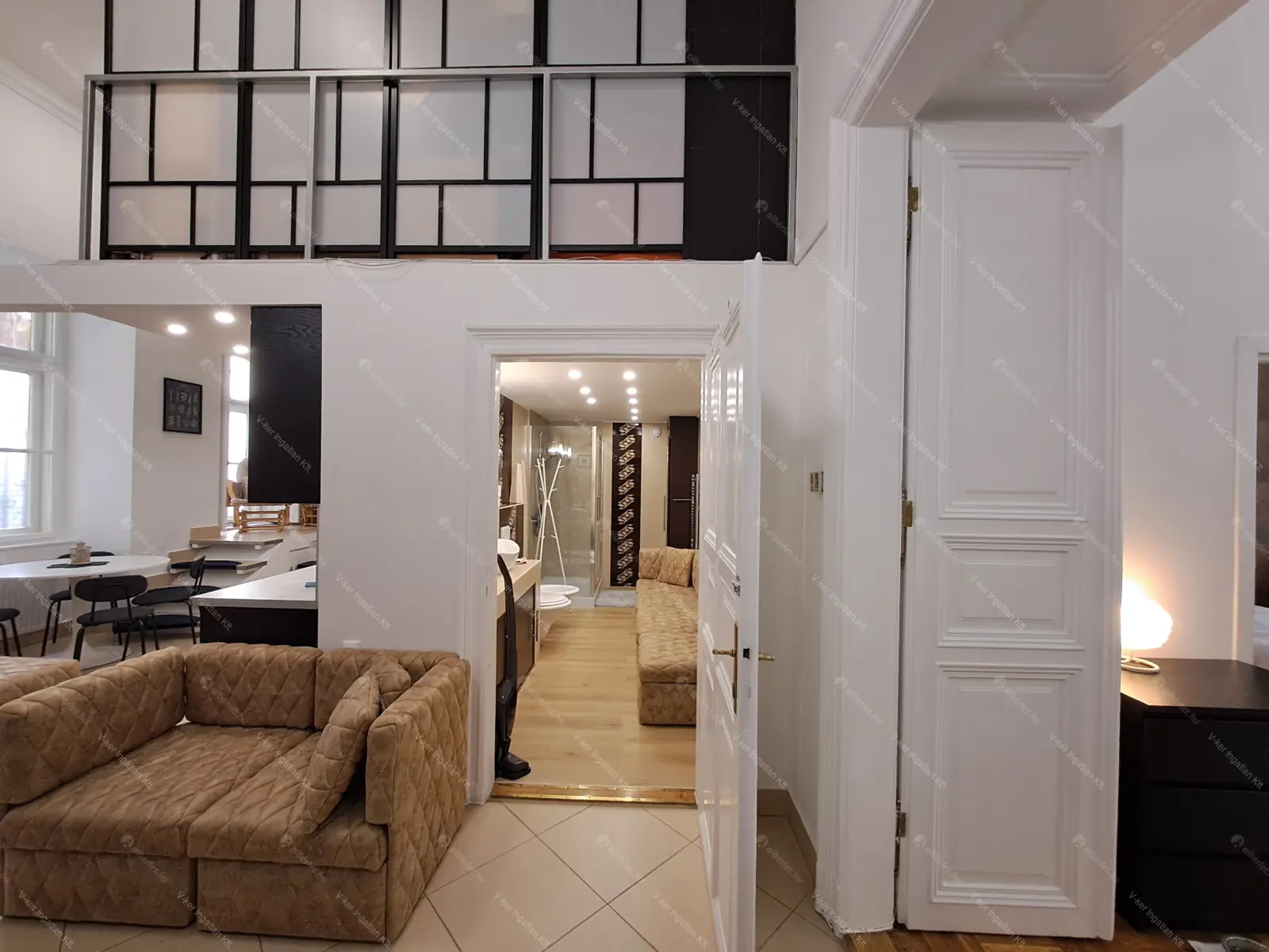 Kiadó albérlet 622000 Ft/hó áron: Budapest, IX. kerület  Kálvin tér. Mérete: 120 nm, 4 szobás | Alberlet.hu - 6706556