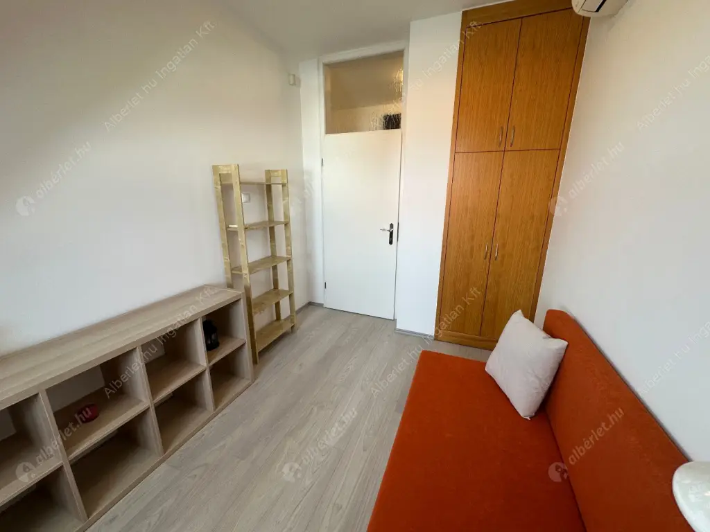 Kiadó albérlet 694000 Ft/hó áron: Budapest, IX. kerület  Kinizsi utca. Mérete: 80 nm, 3 szobás | Alberlet.hu - 6575035