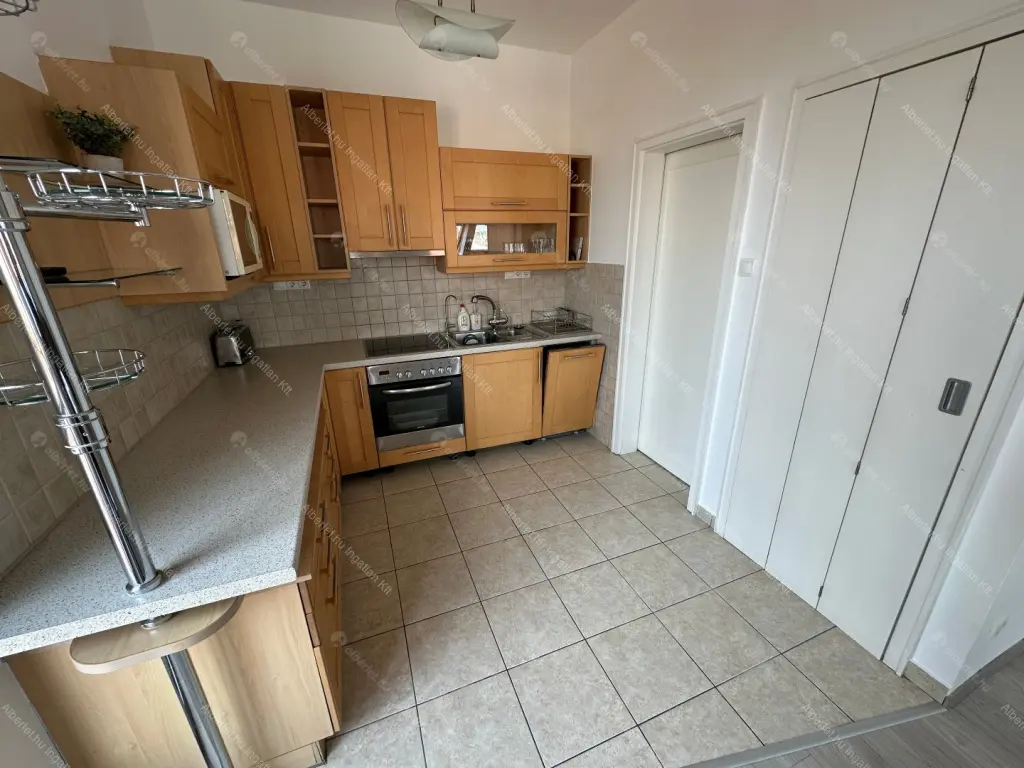 Kiadó albérlet 607000 Ft/hó áron: Budapest, IX. kerület  Kinizsi utca. Mérete: 80 nm, 3 szobás | Alberlet.hu - 6657943