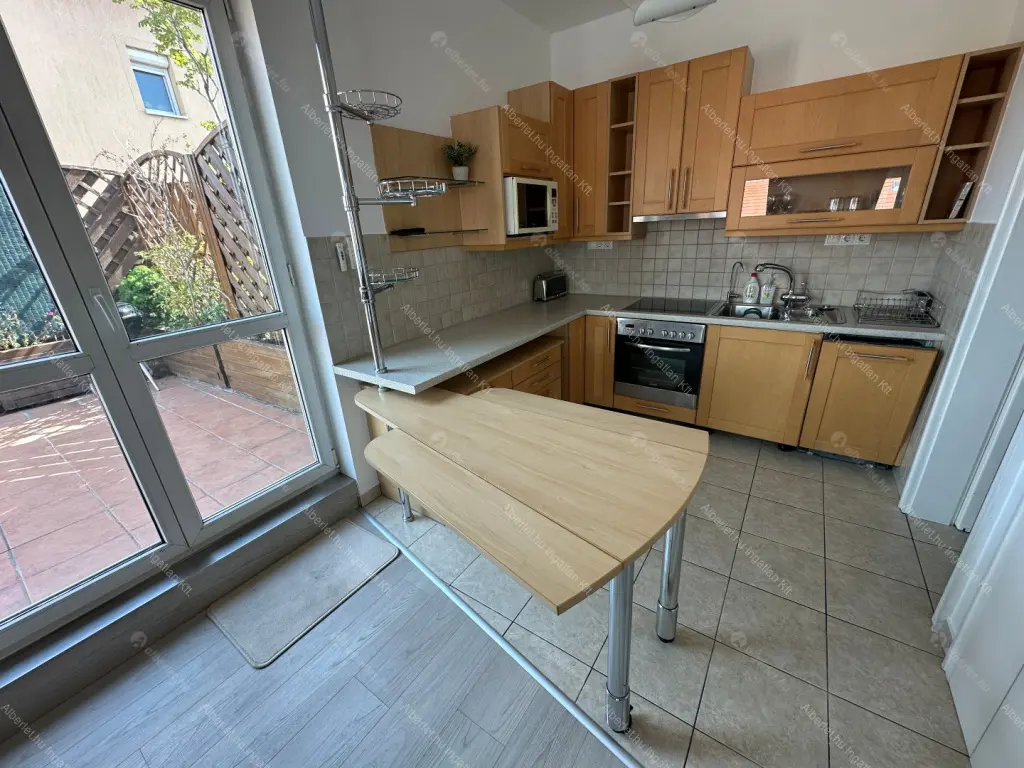 Kiadó albérlet 614000 Ft/hó áron: Budapest, IX. kerület  Kinizsi utca. Mérete: 80 nm, 3 szobás | Alberlet.hu - 6682013