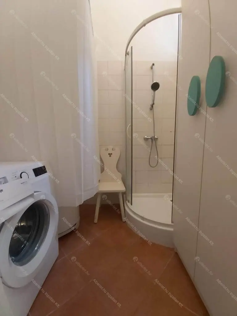 Kiadó albérlet 370000 Ft/hó áron: Budapest, IX. kerület  Közraktár utca. Mérete: 100 nm, 3 szobás | Alberlet.hu - 6688309