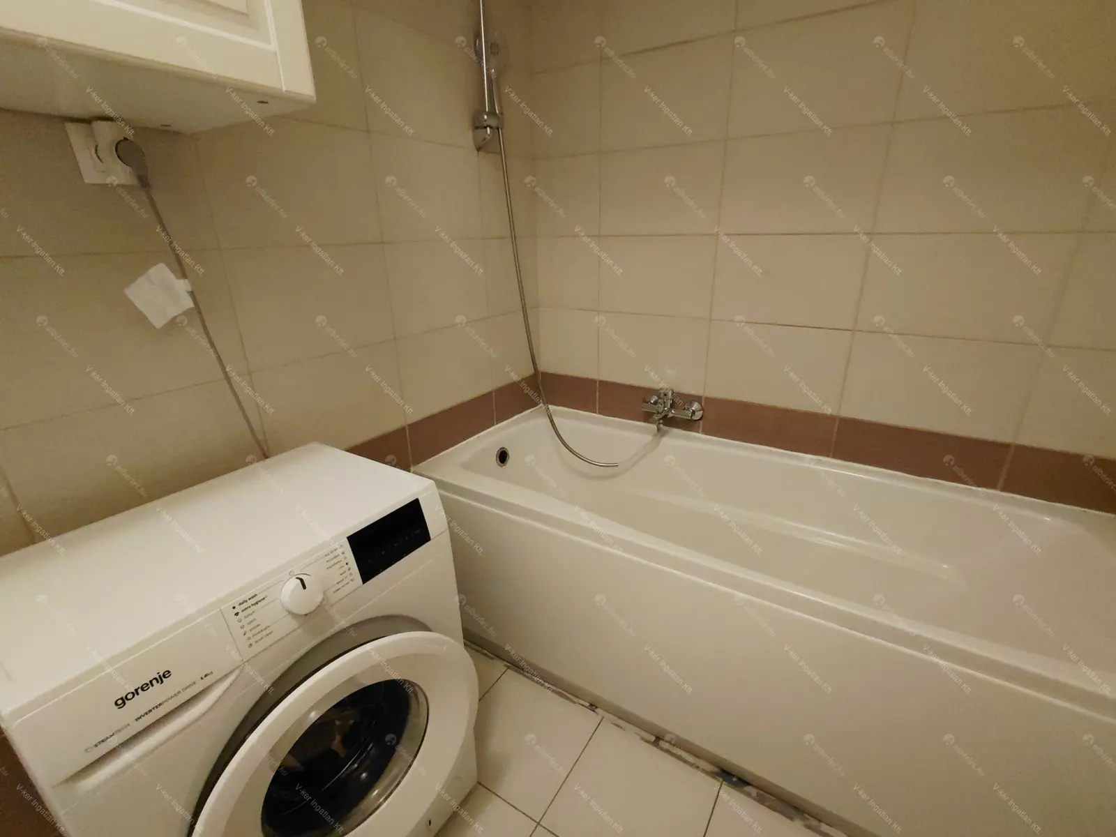 Kiadó albérlet 320000 Ft/hó áron: Budapest, IX. kerület  Közraktár utca. Mérete: 80 nm, 3 szobás | Alberlet.hu - 6676392