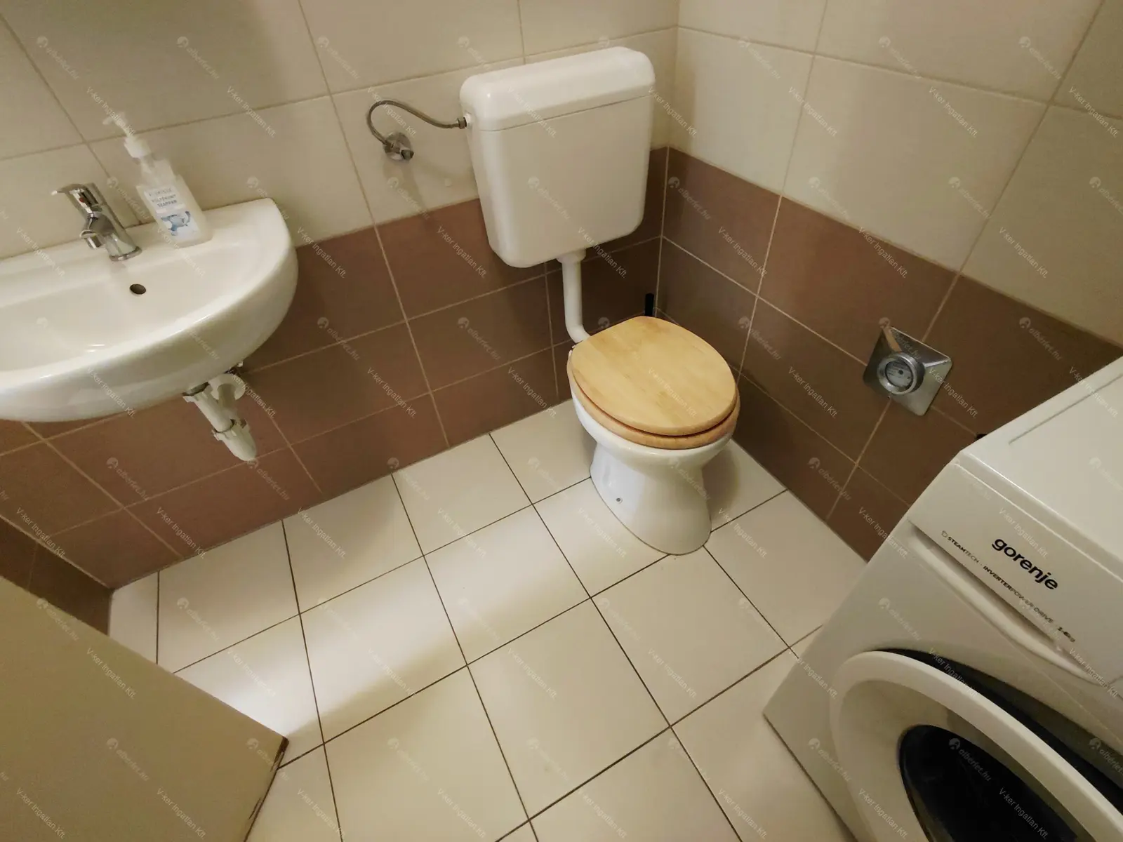 Kiadó albérlet 320000 Ft/hó áron: Budapest, IX. kerület  Közraktár utca. Mérete: 80 nm, 3 szobás | Alberlet.hu - 6676394