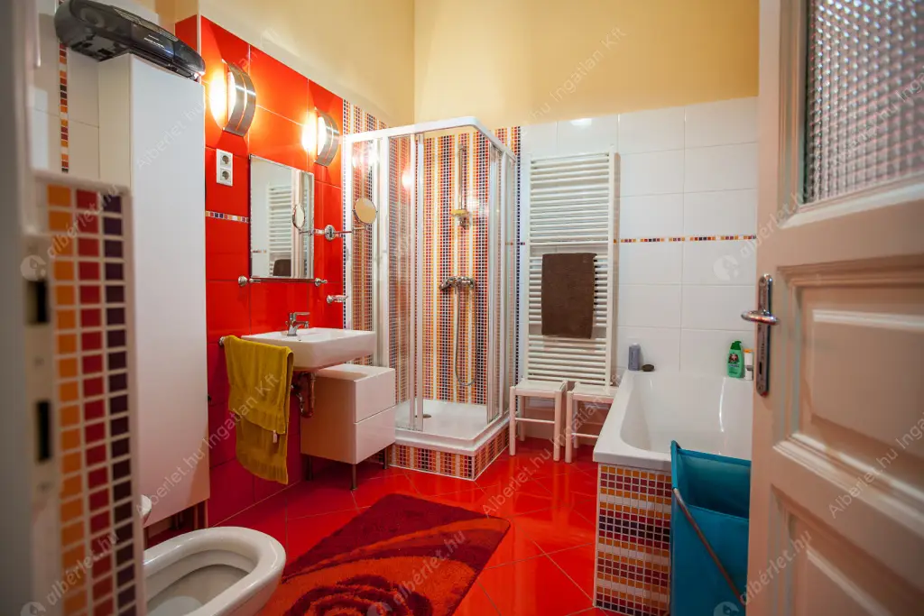 Kiadó albérlet 380000 Ft/hó áron: Budapest, IX. kerület  Közraktár utca. Mérete: 82 nm, 3 szobás | Alberlet.hu - 6585092