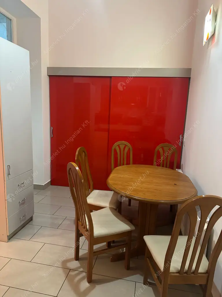 Kiadó albérlet 350000 Ft/hó áron: Budapest, IX. kerület  Közraktár utca. Mérete: 82 nm, 3 szobás | Alberlet.hu - 6597113