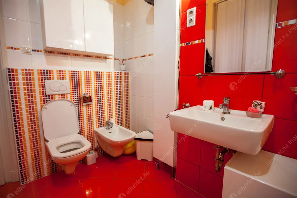 Kiadó albérlet 350000 Ft/hó áron: Budapest, IX. kerület  Közraktár utca. Mérete: 82 nm, 3 szobás | Alberlet.hu - 6597121