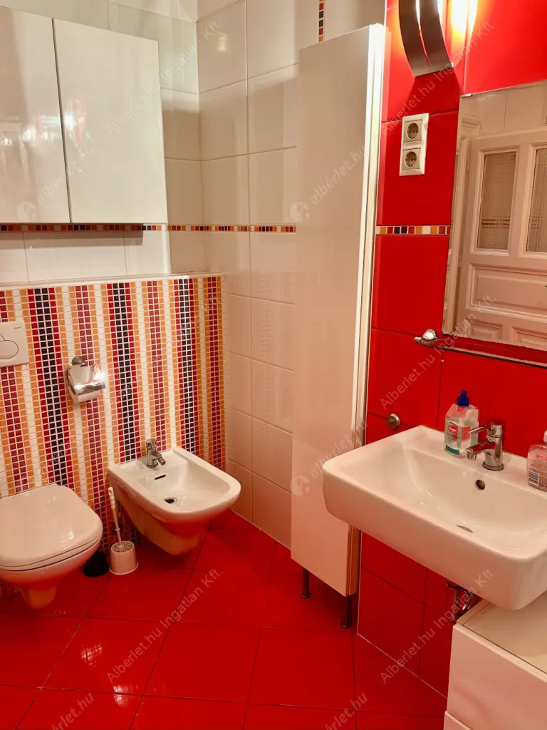 Kiadó albérlet 350000 Ft/hó áron: Budapest, IX. kerület  Közraktár utca. Mérete: 82 nm, 3 szobás | Alberlet.hu - 6597122