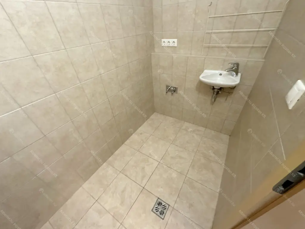 Kiadó albérlet 583000 Ft/hó áron: Budapest, IX. kerület  Lechner Ödön fasor. Mérete: 116 nm, 3 szobás | Alberlet.hu - 6686276