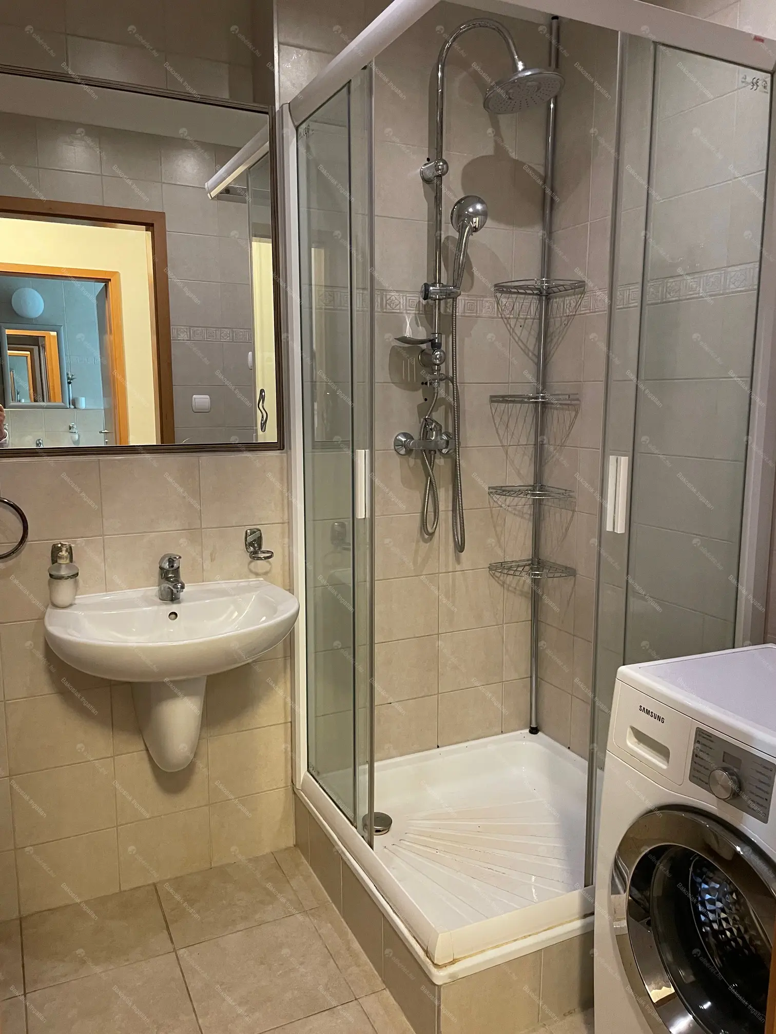 Kiadó albérlet 912000 Ft/hó áron: Budapest, IX. kerület  Lechner Ödön fasor. Mérete: 130 nm, 4 szobás | Alberlet.hu - 6700969