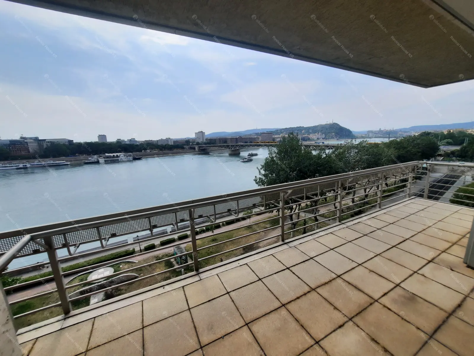 Kiadó albérlet 1322000 Ft/hó áron: Budapest, IX. kerület  Lechner Ödön fasor. Mérete: 147 nm, 4 szobás | Alberlet.hu - 6655761