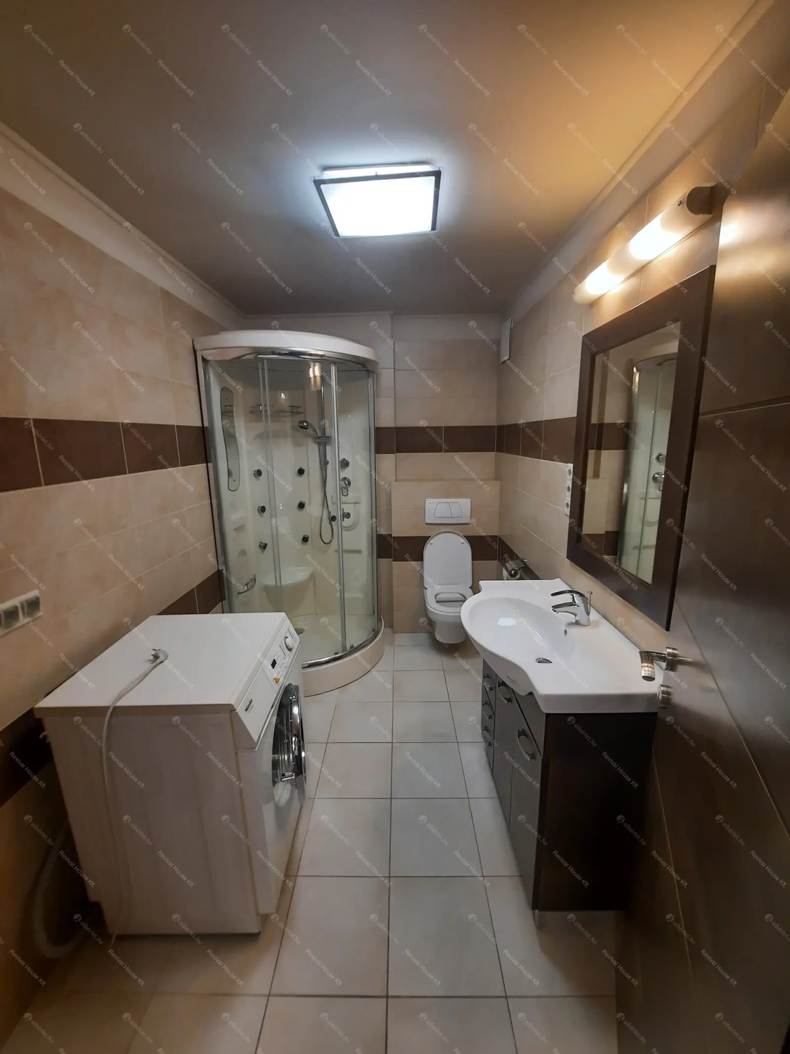 Kiadó albérlet 1322000 Ft/hó áron: Budapest, IX. kerület  Lechner Ödön fasor. Mérete: 147 nm, 4 szobás | Alberlet.hu - 6655766