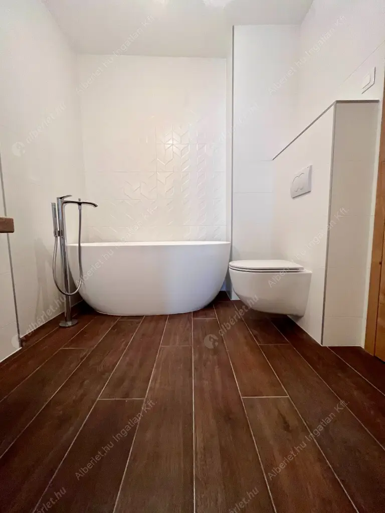 Kiadó albérlet 681000 Ft/hó áron: Budapest, IX. kerület  Lechner Ödön fasor. Mérete: 60 nm, 2 szobás | Alberlet.hu - 6524147