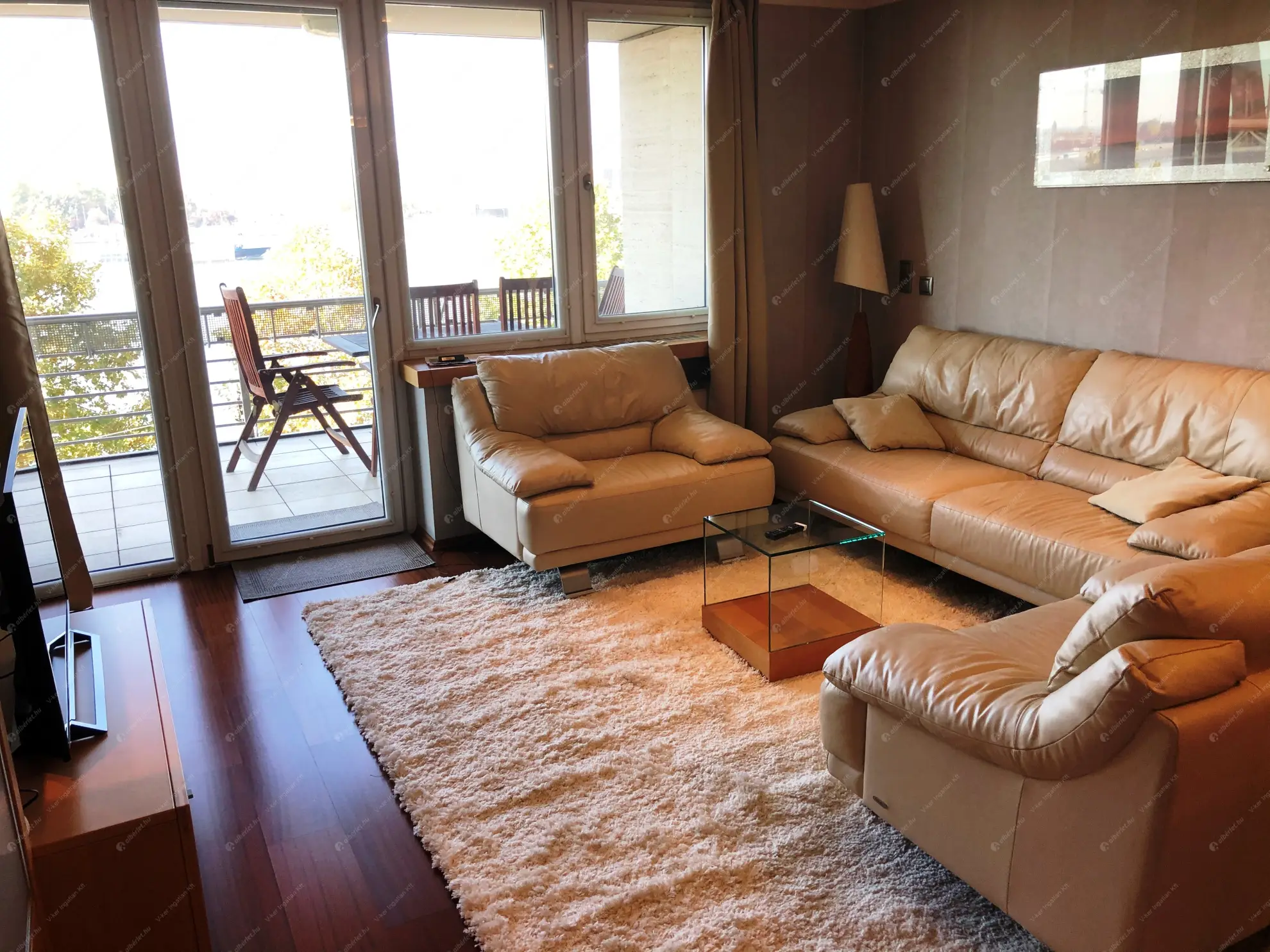 Kiadó albérlet 400000 Ft/hó áron: Budapest, IX. kerület  Lechner Ödön fasor. Mérete: 74 nm, 2 szobás | Alberlet.hu - 6628246