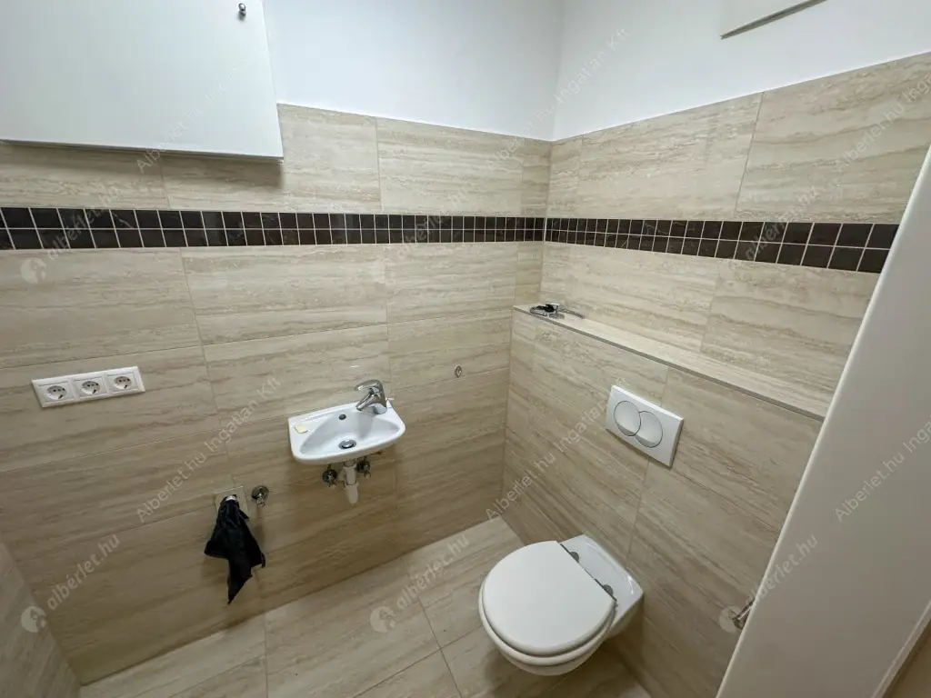 Kiadó albérlet 500000 Ft/hó áron: Budapest, IX. kerület  Lechner Ödön fasor. Mérete: 79 nm, 3 szobás | Alberlet.hu - 6593076