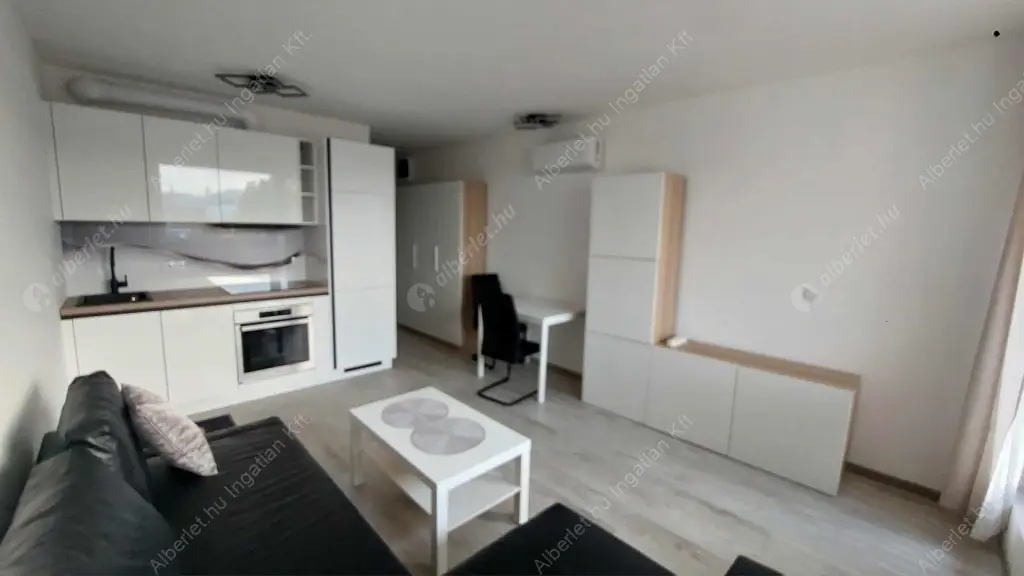 Kiadó albérlet 218000 Ft/hó áron: Budapest, IX. kerület  Lenhossék utca. Mérete: 28 nm, 1 szobás | Alberlet.hu - 6562147