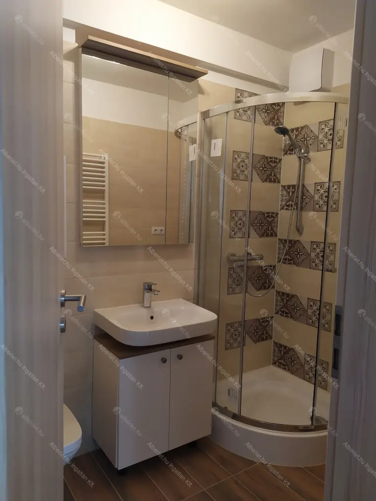 Kiadó albérlet 240000 Ft/hó áron: Budapest, IX. kerület  Lenhossék utca. Mérete: 44 nm, 2 szobás | Alberlet.hu - 6669502