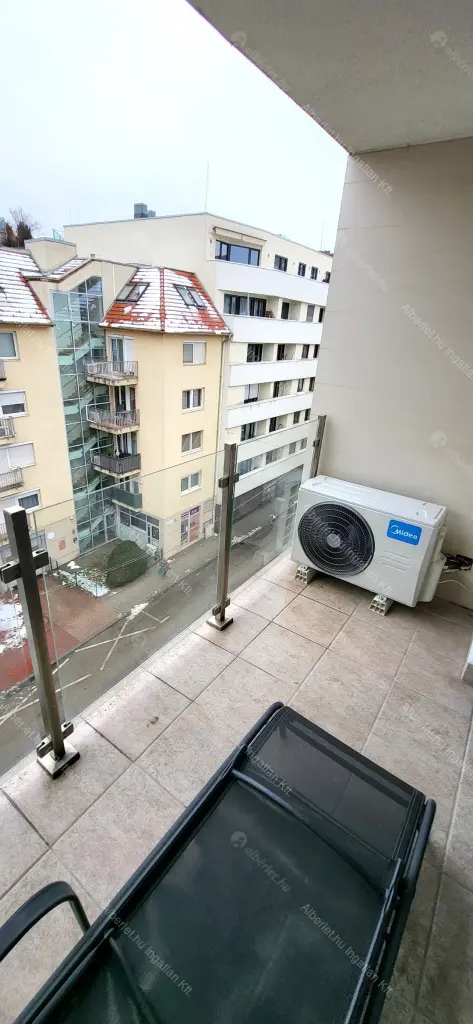 Kiadó albérlet 295000 Ft/hó áron: Budapest, IX. kerület  Lenhossék utca. Mérete: 45 nm, 2 szobás | Alberlet.hu - 6643949