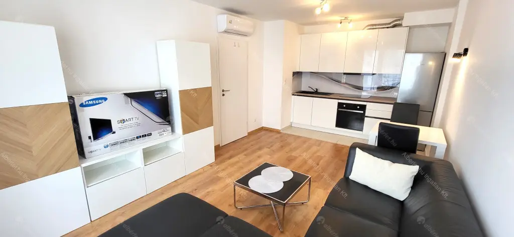 Kiadó albérlet 306000 Ft/hó áron: Budapest, IX. kerület  Lenhossék utca. Mérete: 45 nm, 2 szobás | Alberlet.hu - 6672478