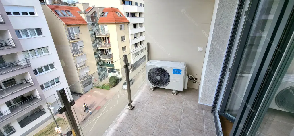 Kiadó albérlet 306000 Ft/hó áron: Budapest, IX. kerület  Lenhossék utca. Mérete: 45 nm, 2 szobás | Alberlet.hu - 6672480