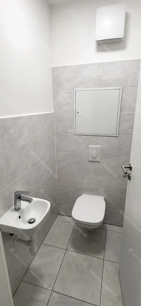 Kiadó albérlet 306000 Ft/hó áron: Budapest, IX. kerület  Lenhossék utca. Mérete: 45 nm, 2 szobás | Alberlet.hu - 6672486