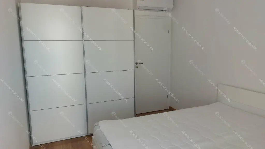 Kiadó albérlet 273000 Ft/hó áron: Budapest, IX. kerület  Lenhossék utca. Mérete: 45 nm, 2 szobás | Alberlet.hu - 6703595