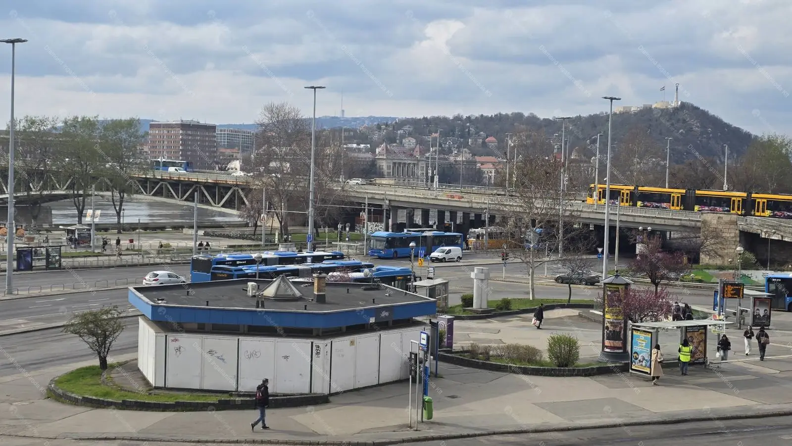 Kiadó albérlet 200000 Ft/hó áron: Budapest, IX. kerület  Liliom utca. Mérete: 42 nm, 1 szobás | Alberlet.hu - 6678068