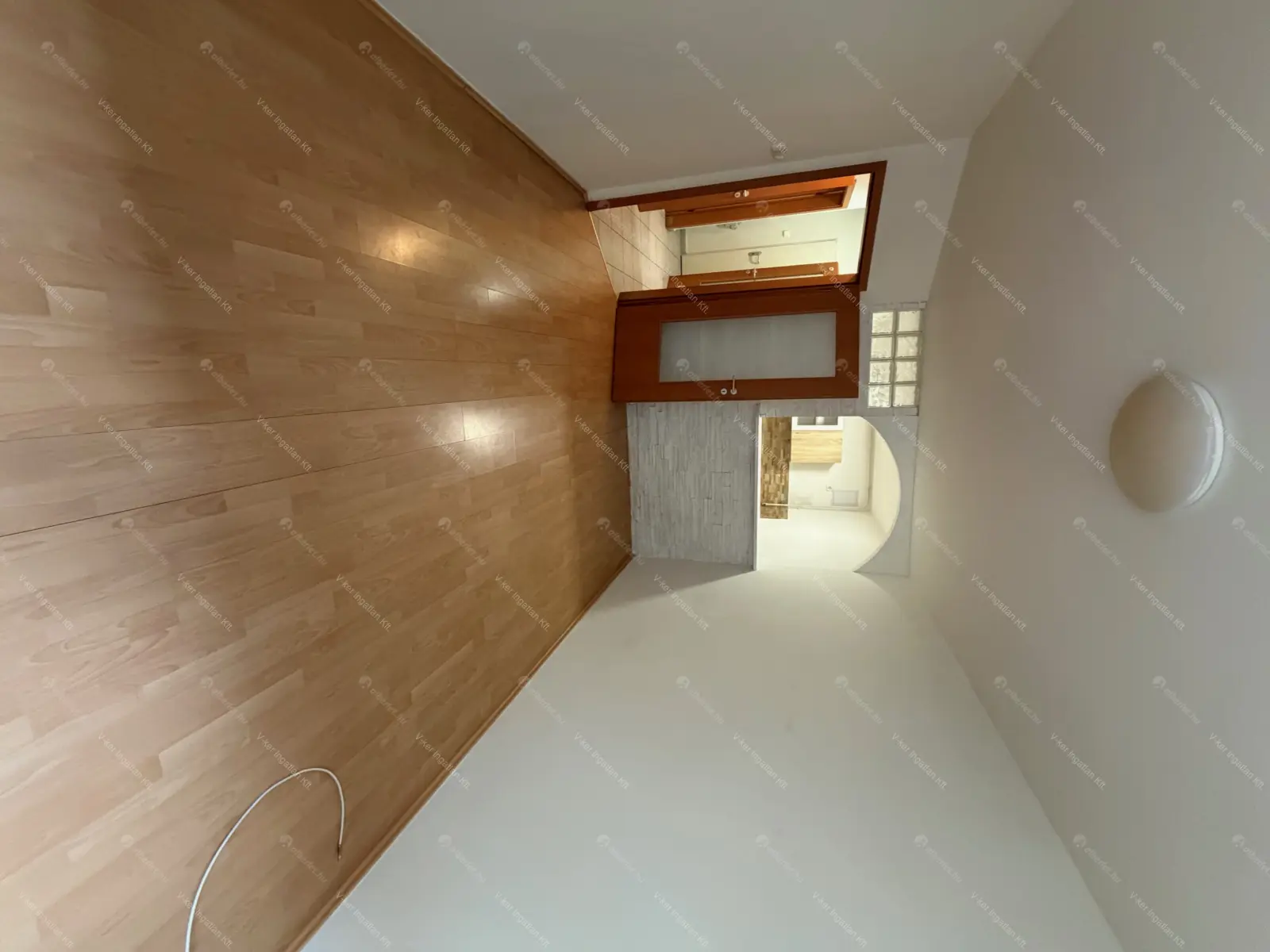 Kiadó albérlet 250000 Ft/hó áron: Budapest, IX. kerület  Liliom utca. Mérete: 44 nm, 1 szobás | Alberlet.hu - 6654738