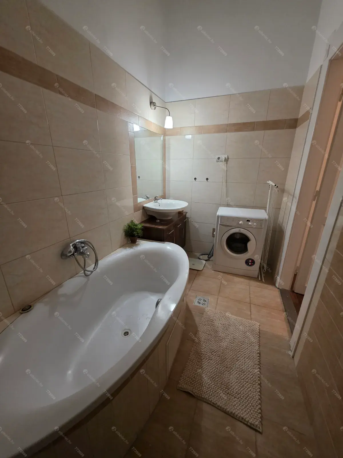 Kiadó albérlet 320000 Ft/hó áron: Budapest, IX. kerület  Lónyay utca. Mérete: 62 nm, 2 szobás | Alberlet.hu - 6641303