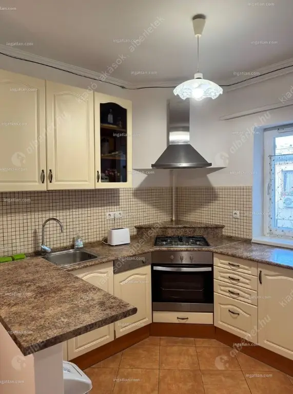 Kiadó albérlet 380000 Ft/hó áron: Budapest, IX. kerület  Lónyay utca. Mérete: 74 nm, 2 szobás | Alberlet.hu - 6626779