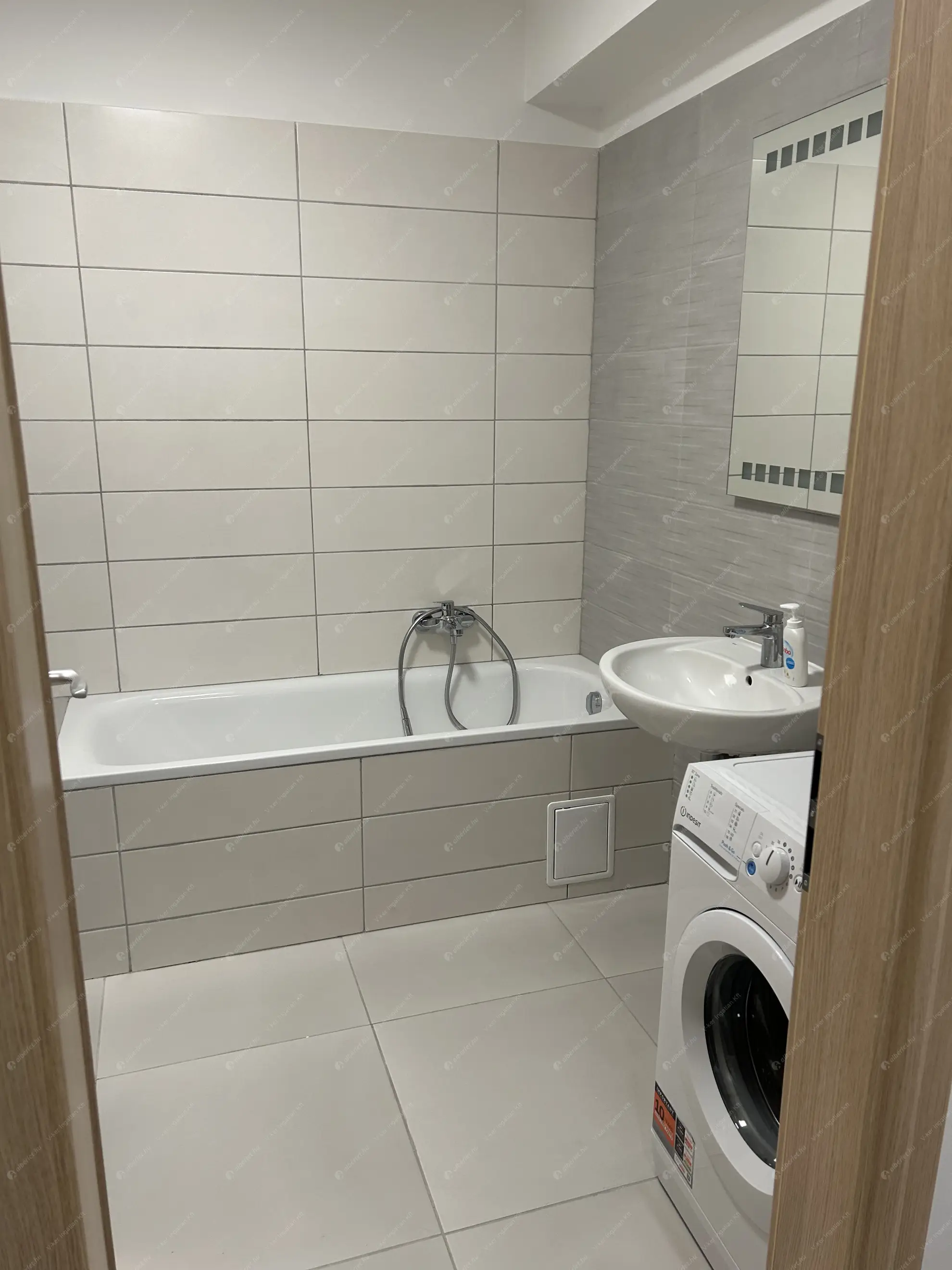 Kiadó albérlet 280000 Ft/hó áron: Budapest, IX. kerület  Márton utca. Mérete: 52 nm, 2 szobás | Alberlet.hu - 6634294