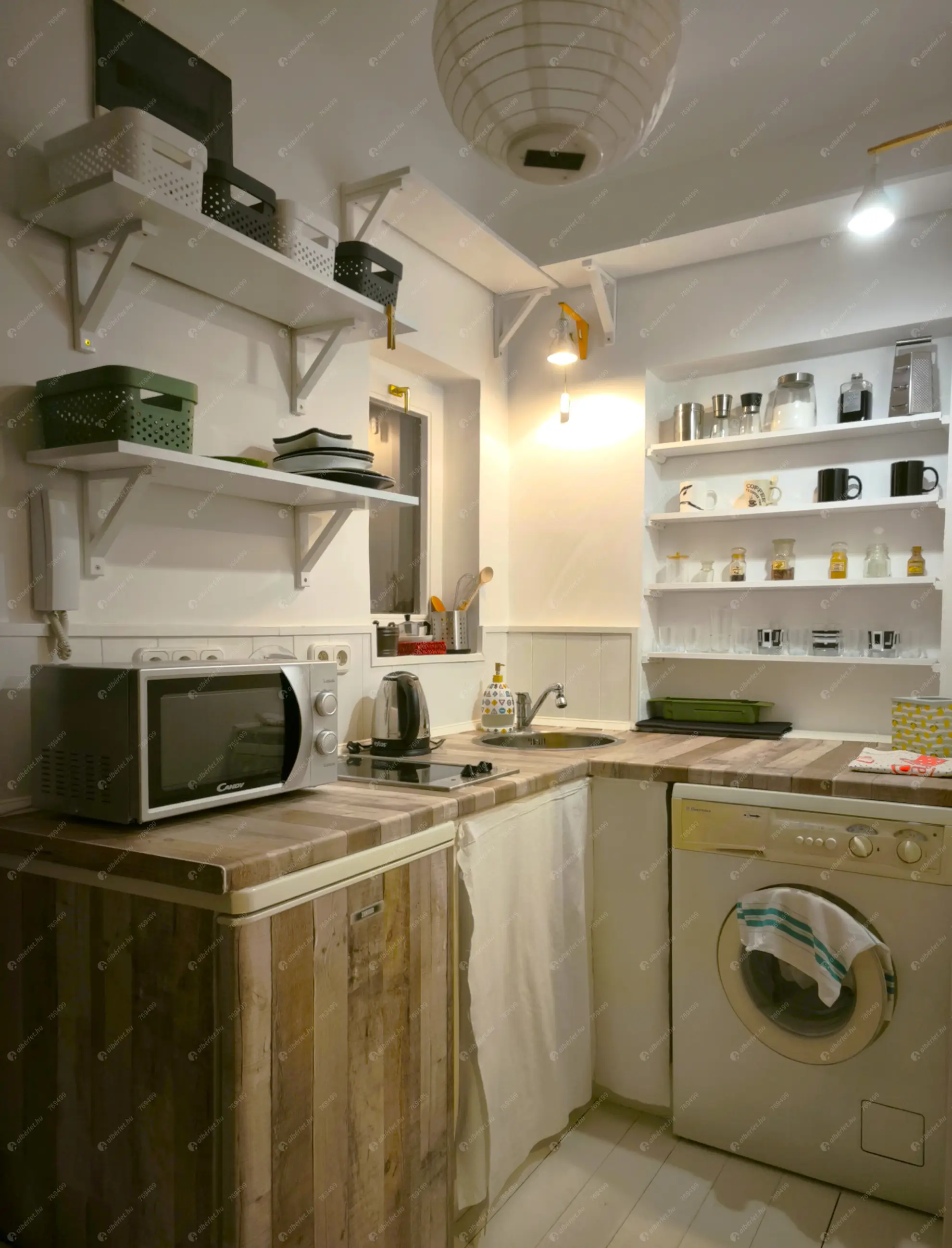 Kiadó albérlet 180000 Ft/hó áron: Budapest, IX. kerület  Mester utca. Mérete: 22 nm, 1 szobás | Alberlet.hu - 6631864