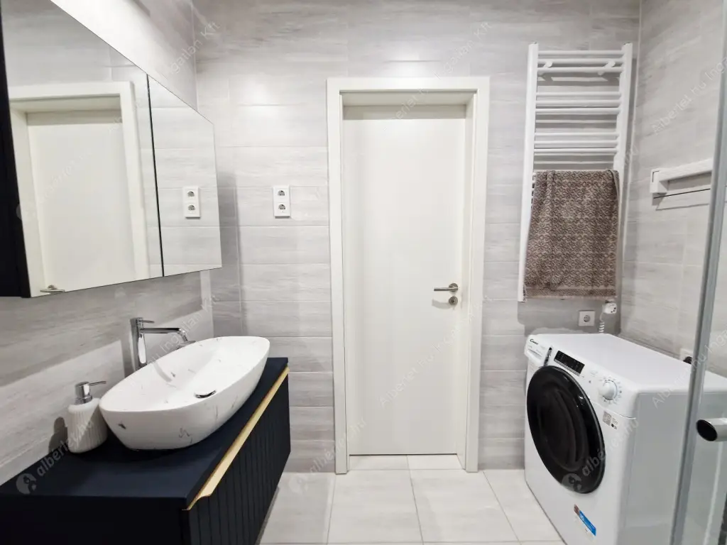 Kiadó albérlet 250000 Ft/hó áron: Budapest, IX. kerület  Mester utca. Mérete: 30 nm, 1 szobás | Alberlet.hu - 6593031