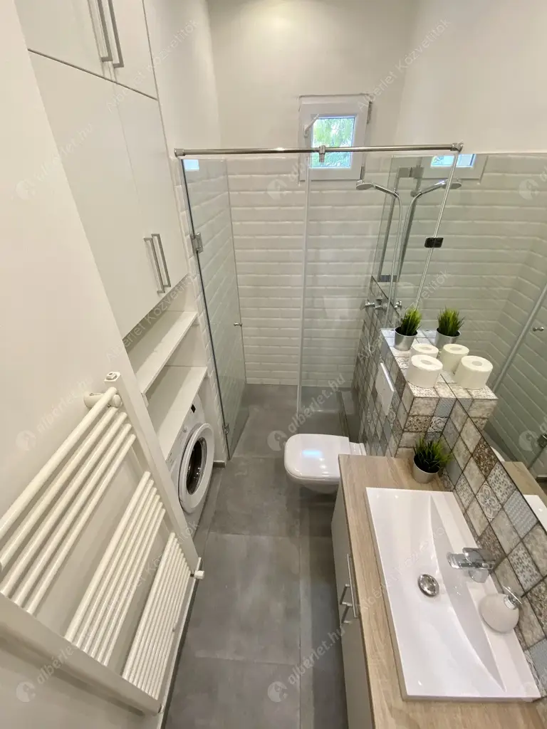 Kiadó albérlet 240000 Ft/hó áron: Budapest, IX. kerület  Mester utca. Mérete: 43 nm, 1 szobás | Alberlet.hu - 5080410