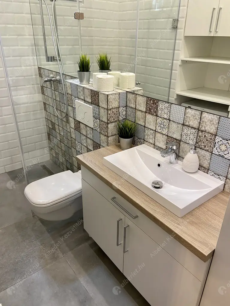 Kiadó albérlet 240000 Ft/hó áron: Budapest, IX. kerület  Mester utca. Mérete: 43 nm, 1 szobás | Alberlet.hu - 5080411