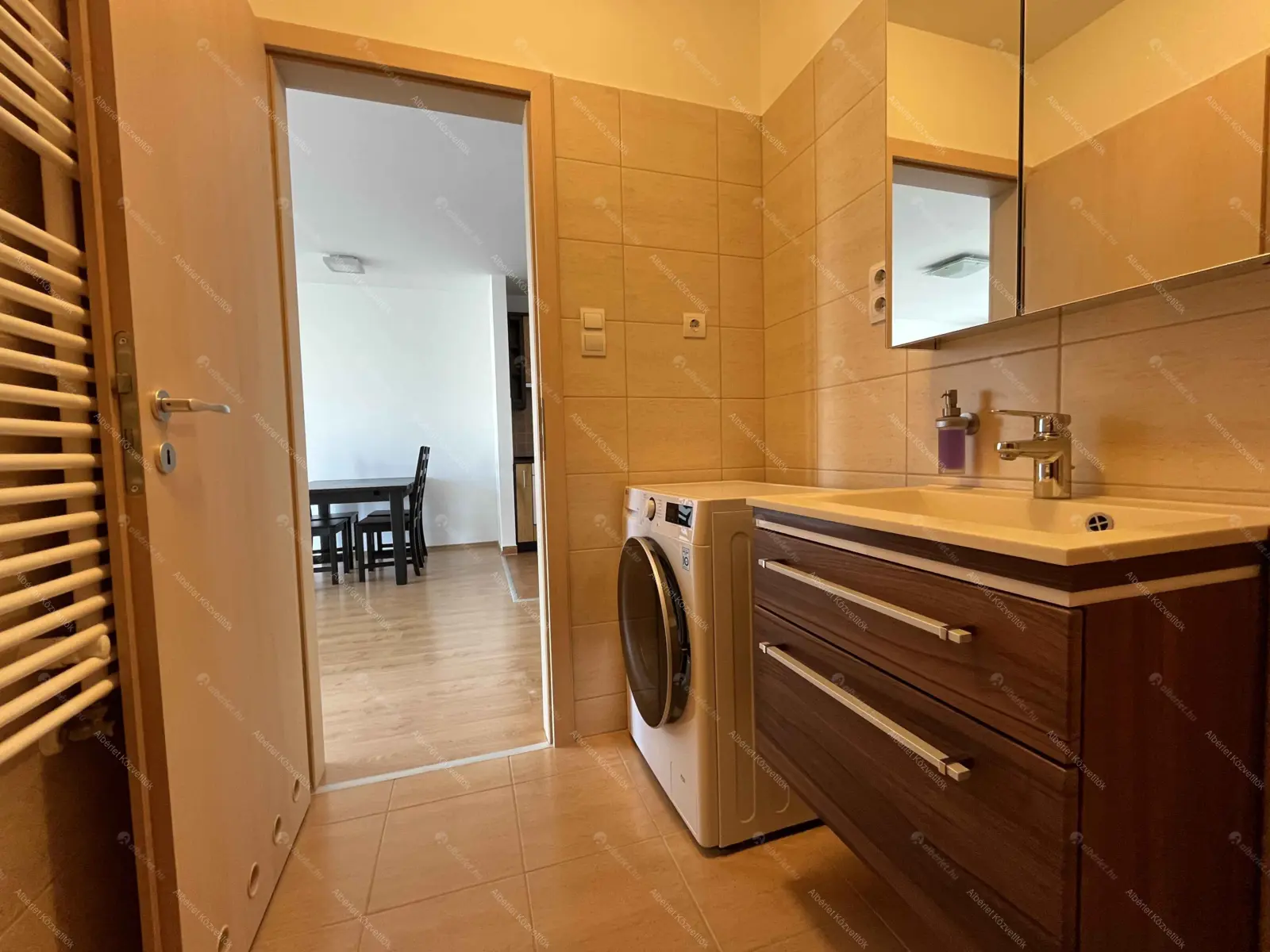 Kiadó albérlet 280000 Ft/hó áron: Budapest, IX. kerület  Mester utca. Mérete: 47 nm, 1 szobás | Alberlet.hu - 6703841