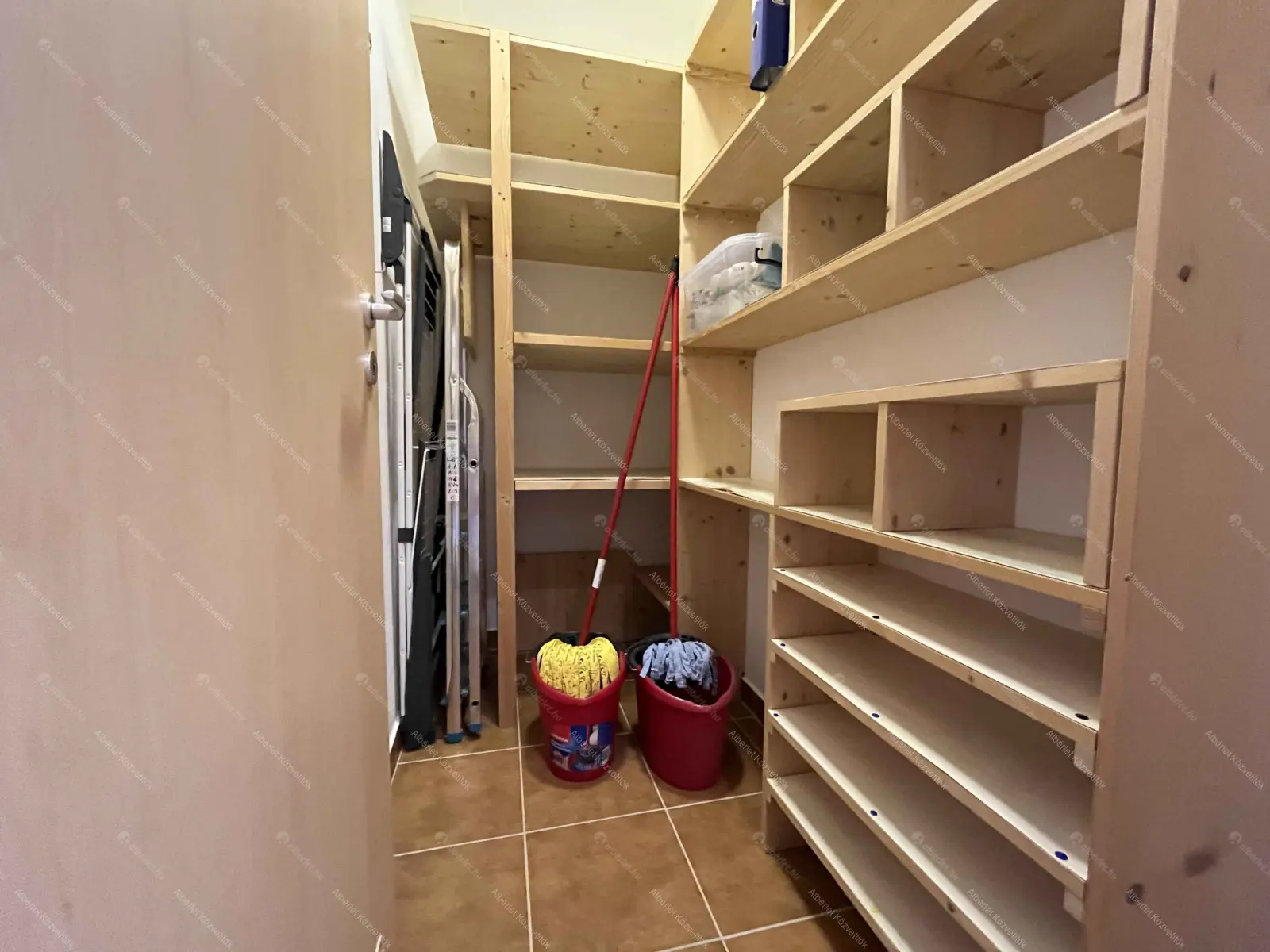 Kiadó albérlet 280000 Ft/hó áron: Budapest, IX. kerület  Mester utca. Mérete: 47 nm, 1 szobás | Alberlet.hu - 6703850