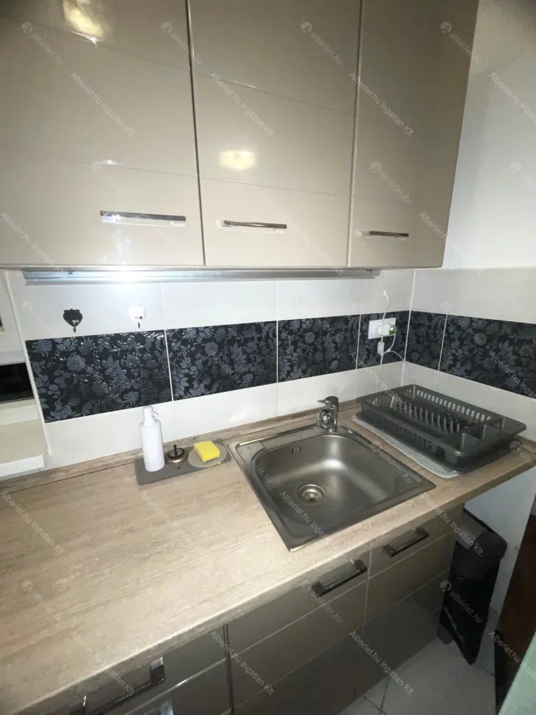 Kiadó albérlet 260000 Ft/hó áron: Budapest, IX. kerület  Nádasdy utca. Mérete: 39 nm, 1 szobás | Alberlet.hu - 6646489