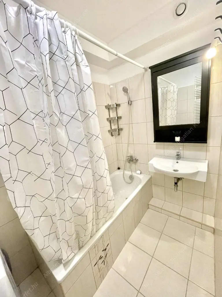 Kiadó albérlet 310000 Ft/hó áron: Budapest, IX. kerület  Nádasdy utca. Mérete: 47 nm, 1 szobás | Alberlet.hu - 6587864