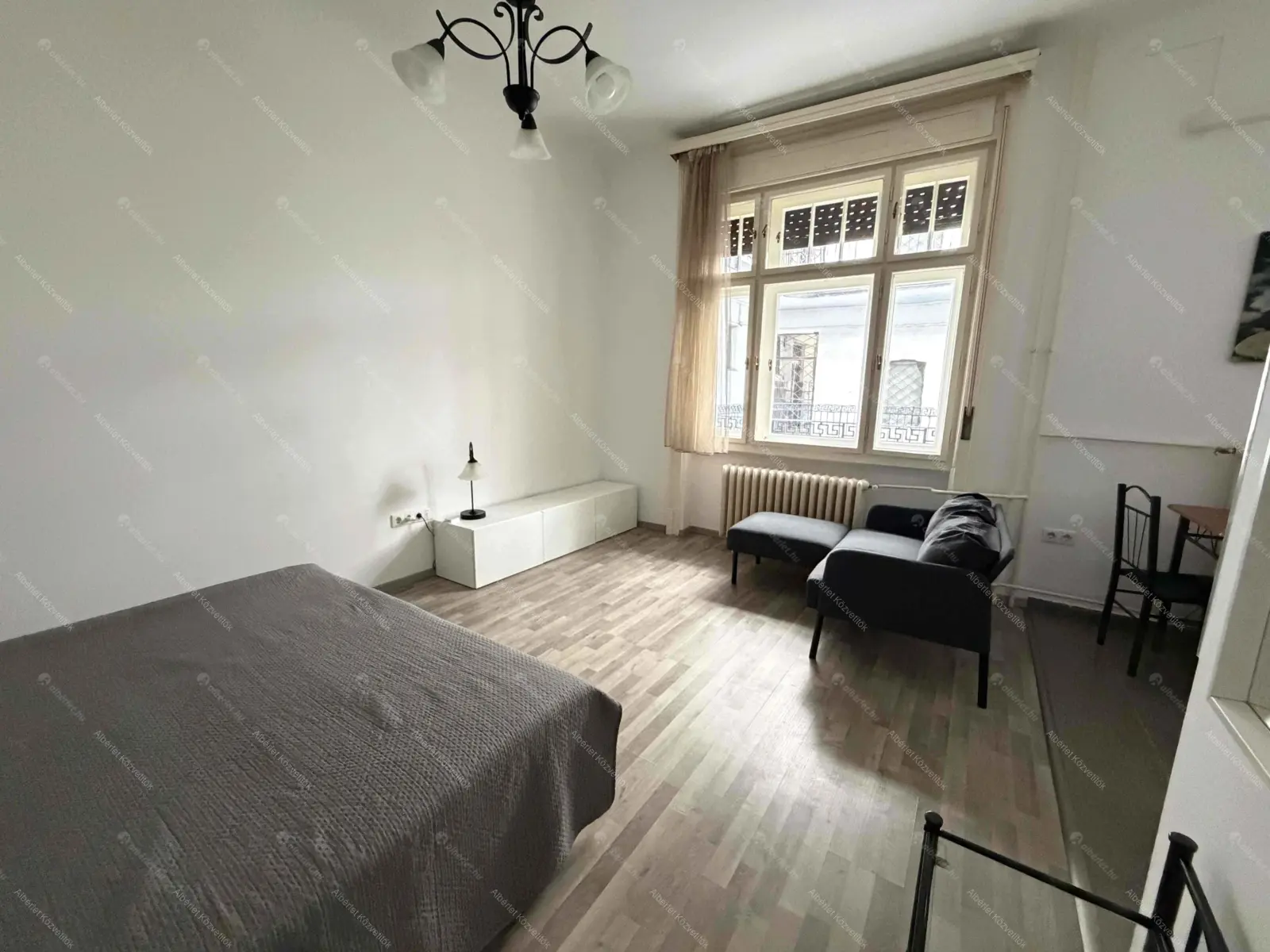 Kiadó albérlet 200000 Ft/hó áron: Budapest, IX. kerület  nagymező . Mérete: 32 nm, 1 szobás | Alberlet.hu - 6705458