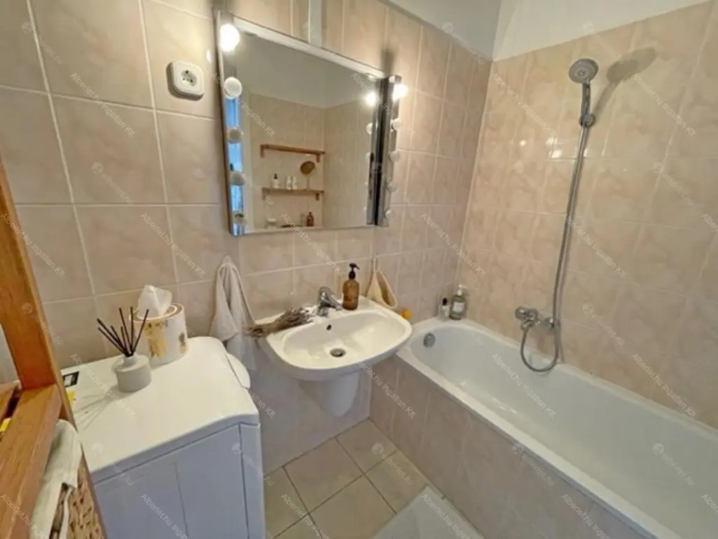 Kiadó albérlet 300000 Ft/hó áron: Budapest, IX. kerület  Páva utca. Mérete: 40 nm, 2 szobás | Alberlet.hu - 6663888