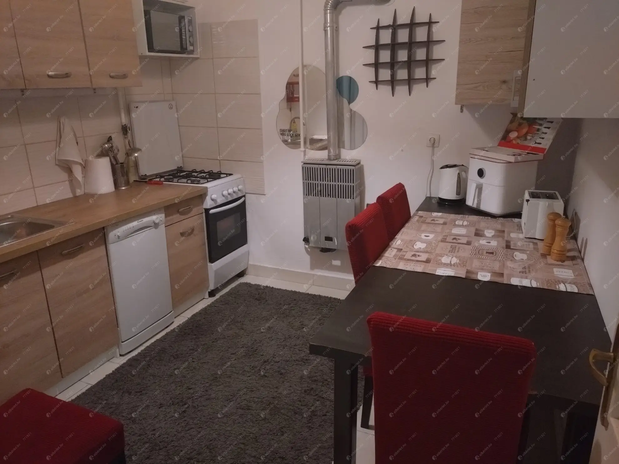 Kiadó albérlet 250000 Ft/hó áron: Budapest, IX. kerület  Páva utca. Mérete: 55 nm, 2 szobás | Alberlet.hu - 6600432