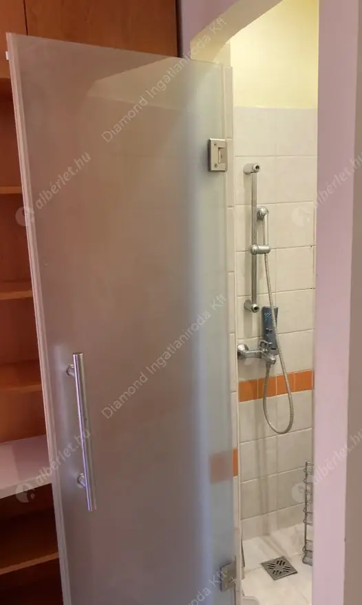 Kiadó albérlet 350000 Ft/hó áron: Budapest, IX. kerület  Páva utca. Mérete: 74 nm, 1 szobás | Alberlet.hu - 6598326