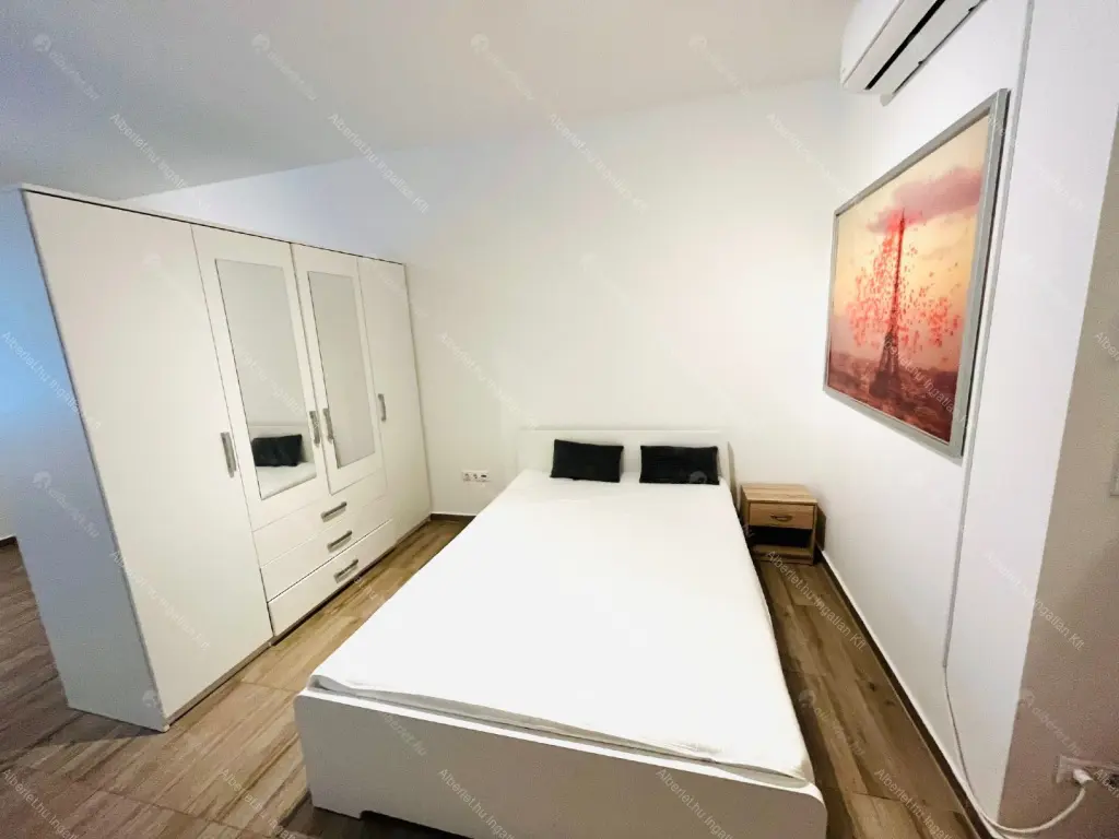 Kiadó albérlet 245000 Ft/hó áron: Budapest, IX. kerület  Ráday  utca . Mérete: 41 nm, 1 szobás | Alberlet.hu - 6645645