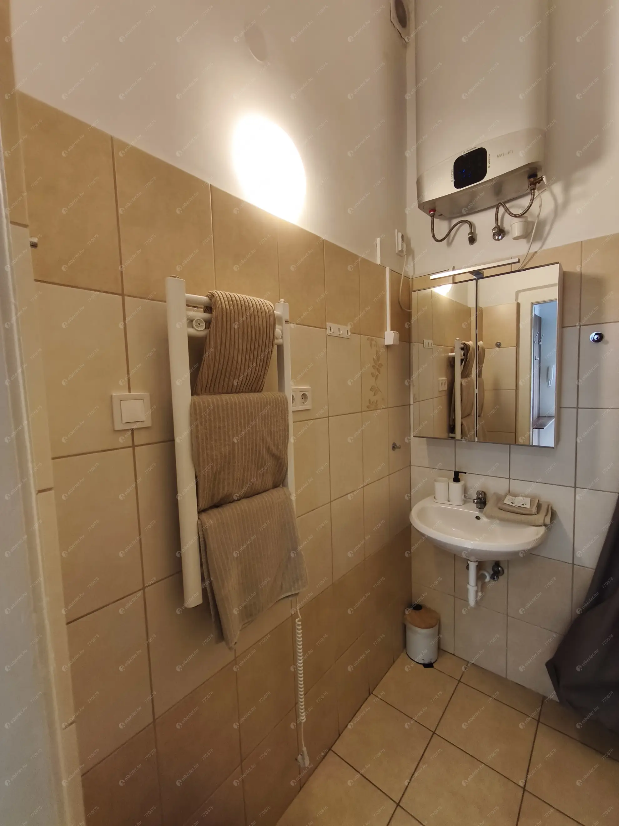 Kiadó albérlet 195000 Ft/hó áron: Budapest, IX. kerület  Ráday utca. Mérete: 28 nm, 1 szobás | Alberlet.hu - 6576373