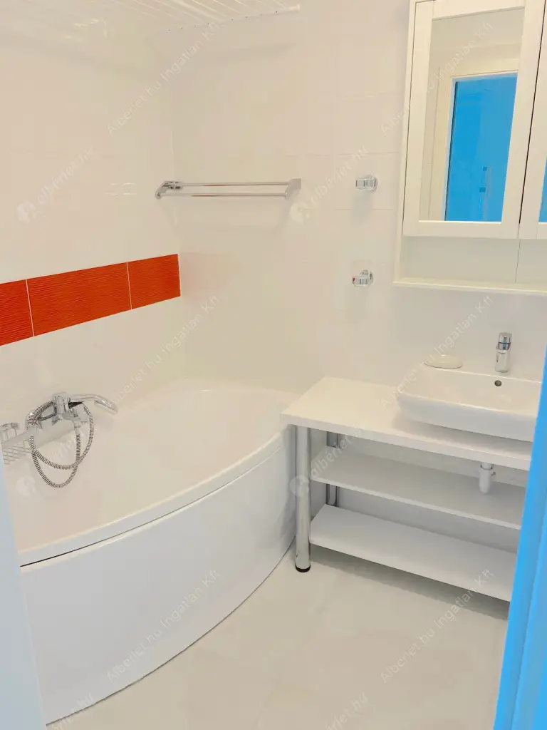 Kiadó albérlet 290000 Ft/hó áron: Budapest, IX. kerület  Ráday utca. Mérete: 40 nm, 1 szobás | Alberlet.hu - 6603535