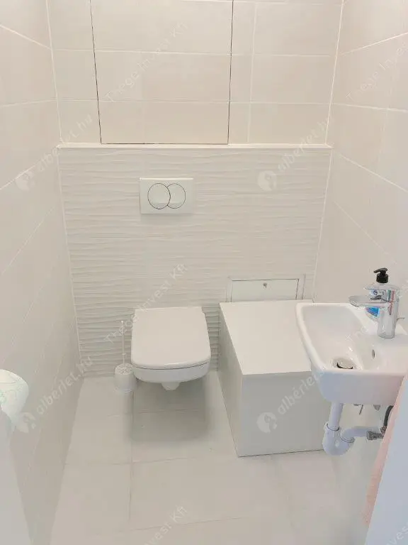 Kiadó albérlet 245000 Ft/hó áron: Budapest, IX. kerület  Ráday utca. Mérete: 40 nm, 2 szobás | Alberlet.hu - 6636486