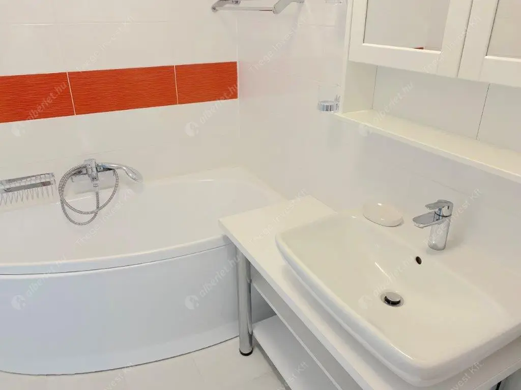 Kiadó albérlet 245000 Ft/hó áron: Budapest, IX. kerület  Ráday utca. Mérete: 40 nm, 2 szobás | Alberlet.hu - 6636488